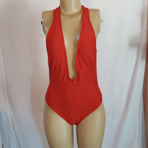 New Sexy One-piece Swimsuit - Picture 5 of 6